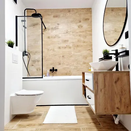 Comfortable Flat With Garden, Self Check-in, Parking Free * Poznań