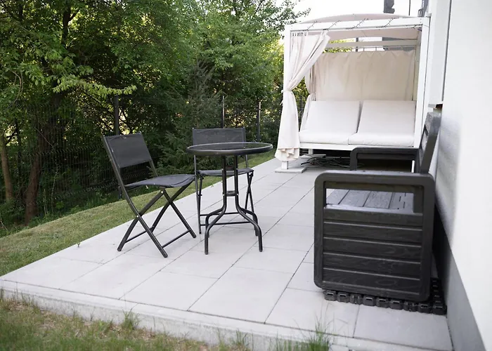 Comfortable Flat With Garden