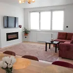 Апартаменты Comfortable Flat With Garden, Self Check-in, Parking Free Познань