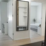 Апартаменты Comfortable Flat With Garden, Self Check-in, Parking Free