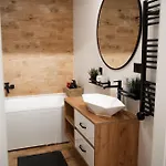 Comfortable Flat With Garden, Self Check-in, Parking Free Познань