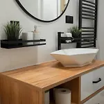 Апартаменты Comfortable Flat With Garden, Self Check-in, Parking Free *