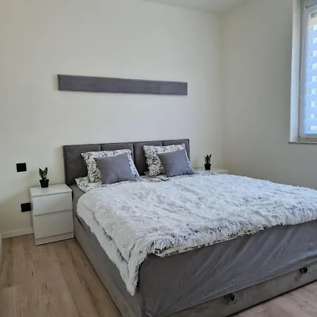 Comfortable Flat With Garden Апартаменты
