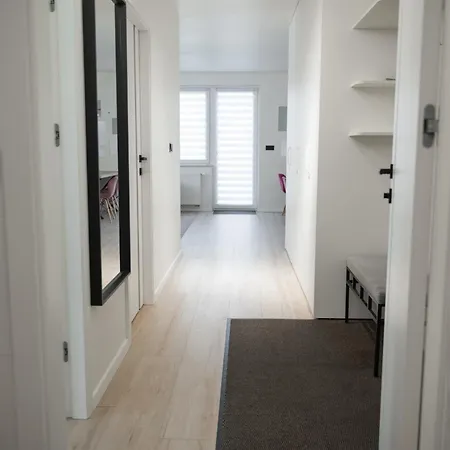 Comfortable Flat With Garden, Self Check-in, Parking Free *