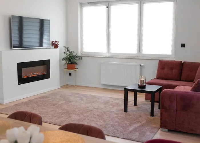 Daire Comfortable Flat With Garden Poznan