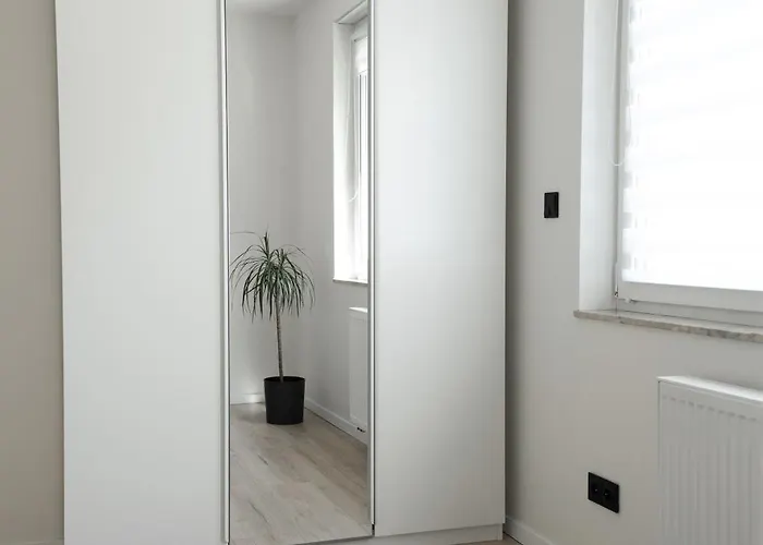 Daire Comfortable Flat With Garden Poznan